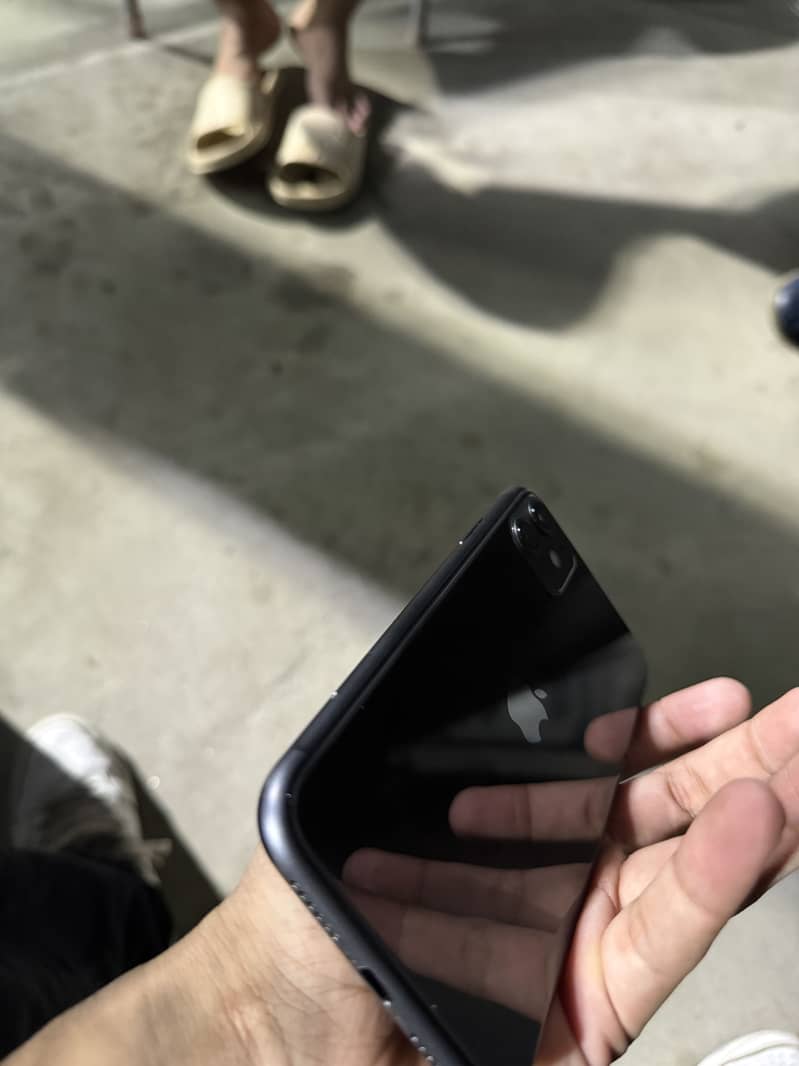 Apple iPhone 11 1