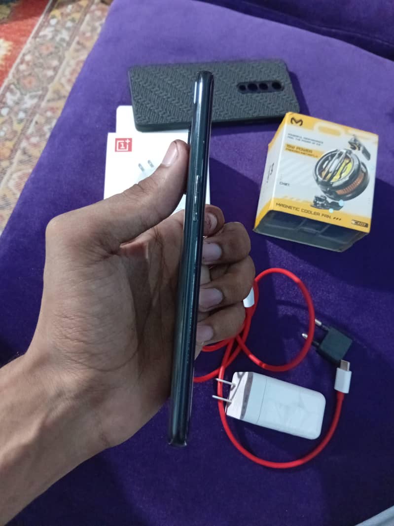 One Plus 8 6