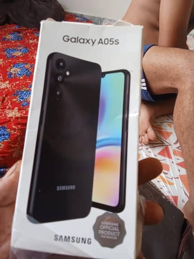 Samsung Galaxy A05s Original Box موجود ہے 