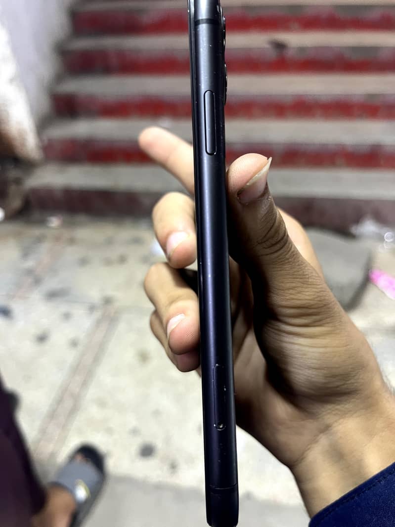 Apple iPhone 11 2