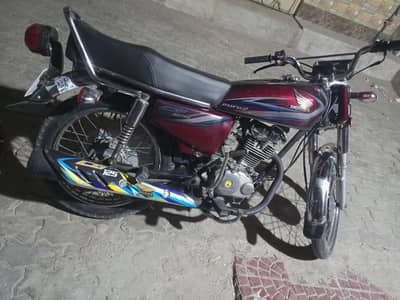 Honda 125 14 model lush condition