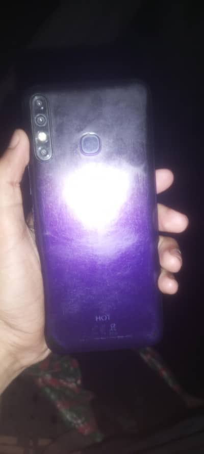 Infinix Hot 8