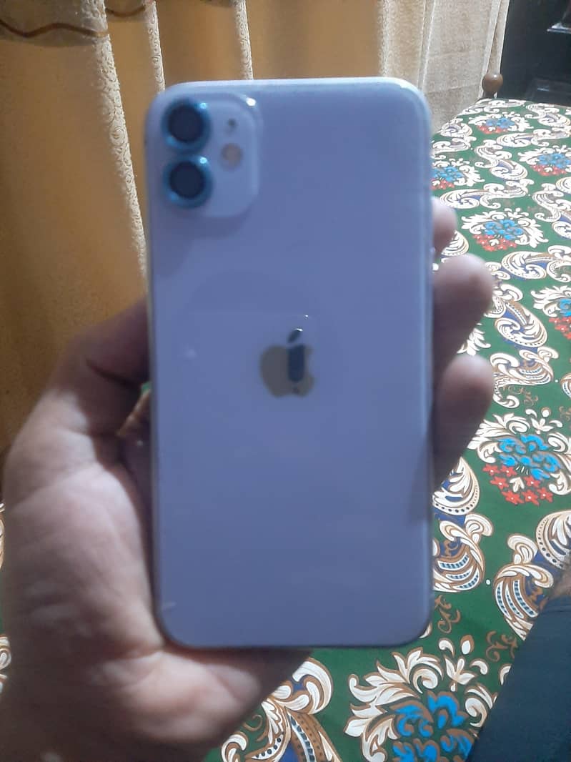 Apple iPhone 11 0