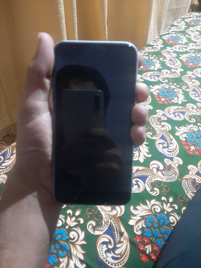 Apple iPhone 11 1