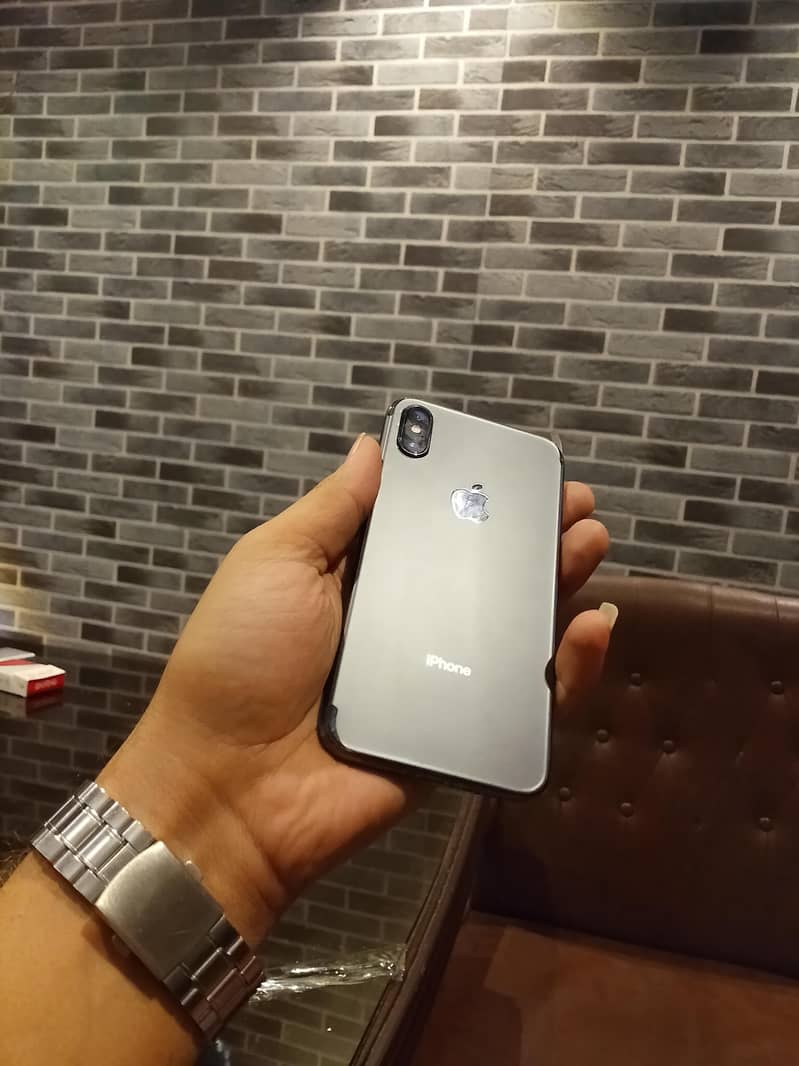 Apple iPhone X 0