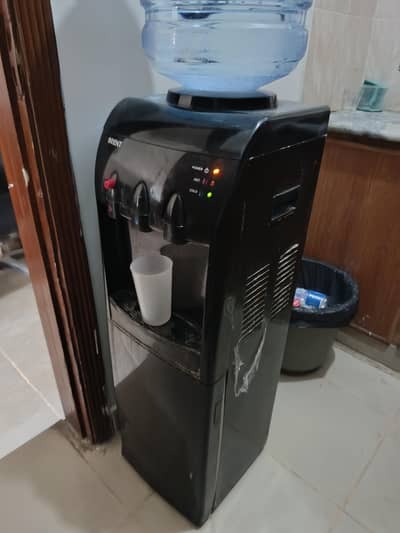 Water Dispenser With Mini Fridge