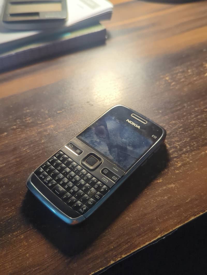 Nokia E72 4