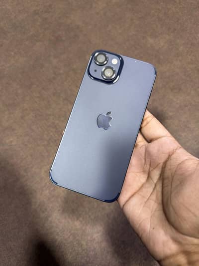 Apple iPhone 13