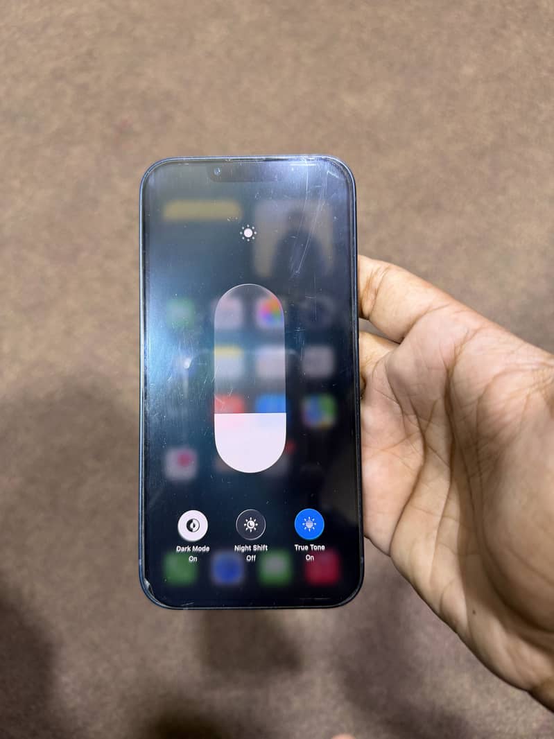 Apple iPhone 13 7
