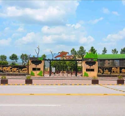 Sector F1 8 Marla Road 4 plot 13 for sale