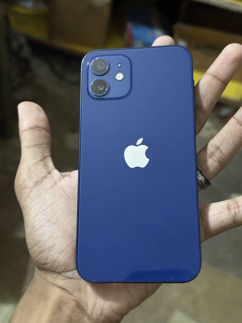 iPhone 12 0