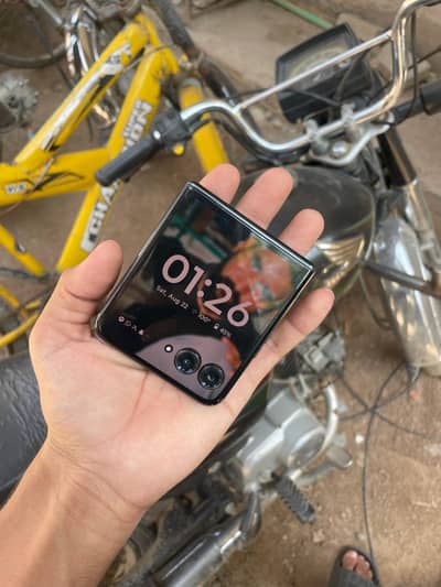 Motorola Razr Plus