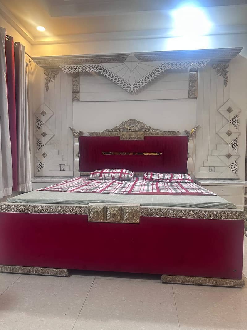 Bed & dressing 0