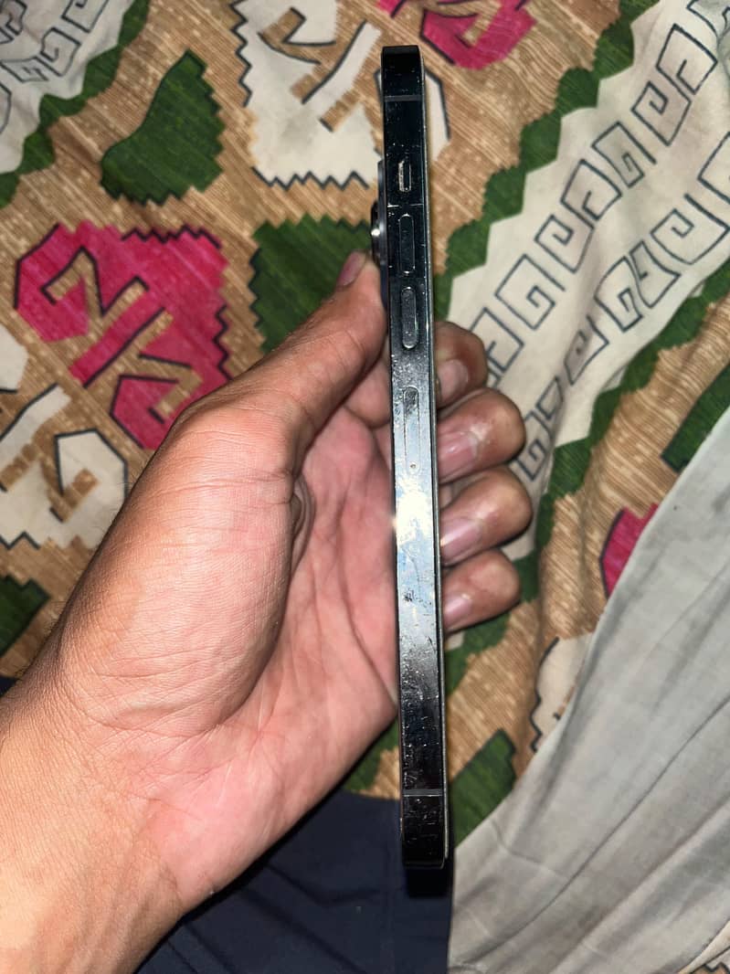 Apple iPhone 13 Pro Max 6