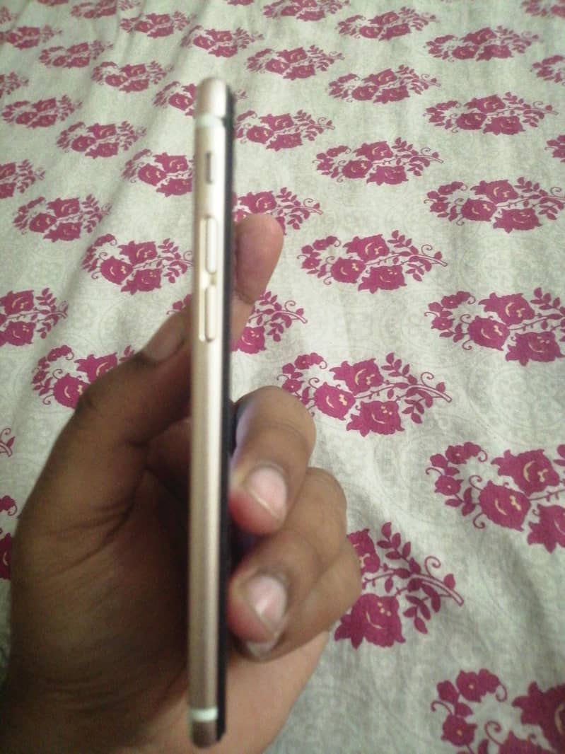 Apple iPhone 6S 2