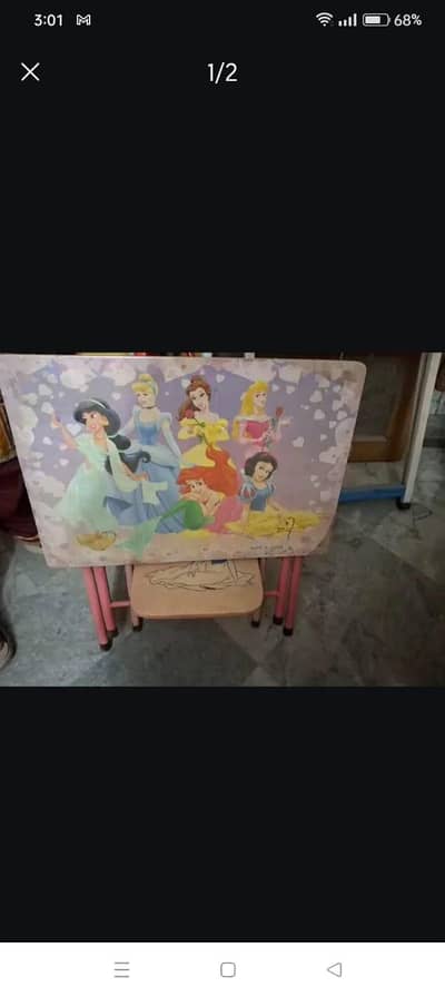 kids table and chair
