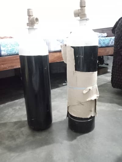 Oxygen Cylinders 2