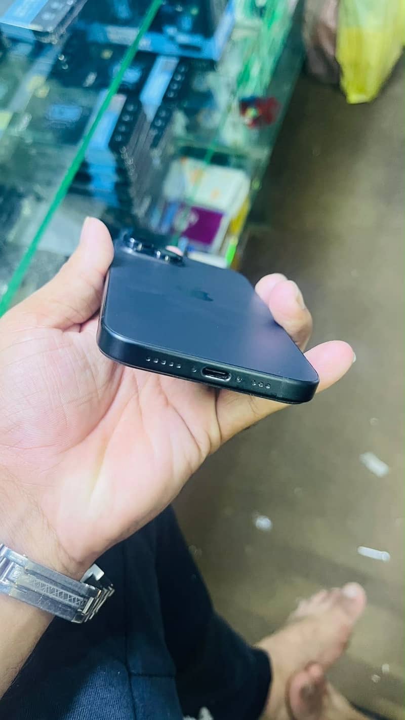 Apple iPhone 15 1