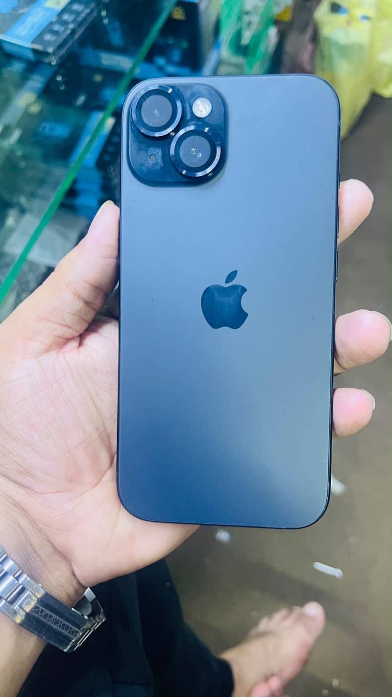 Apple iPhone 15 6