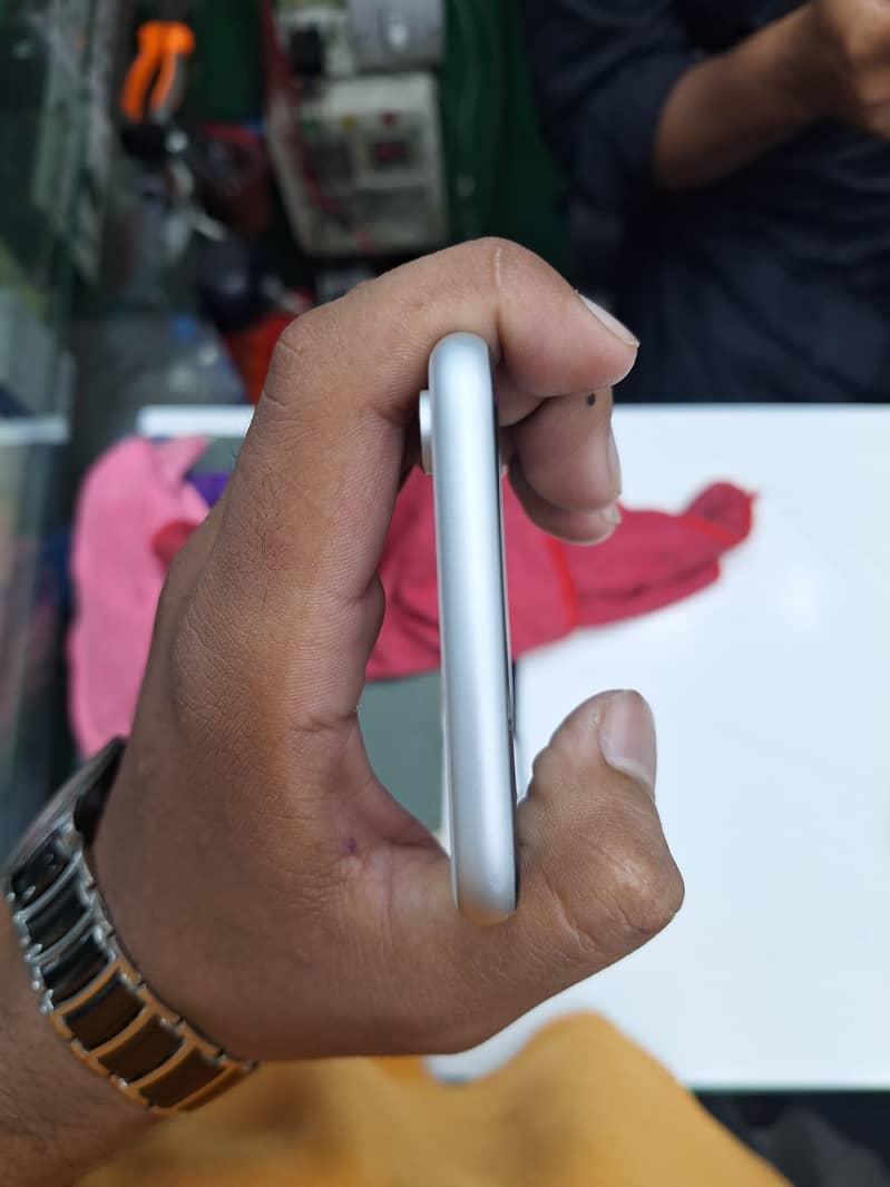 Apple iPhone XR 2