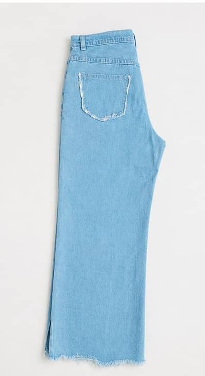 Light Blue Wide Leg Jeans – Brand New & Unused