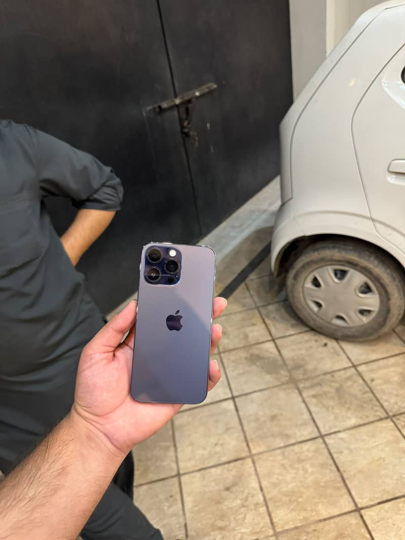 Apple iPhone 14 Pro Max 3