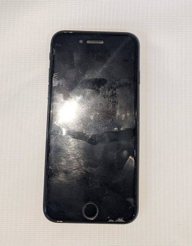 Apple iPhone SE 3