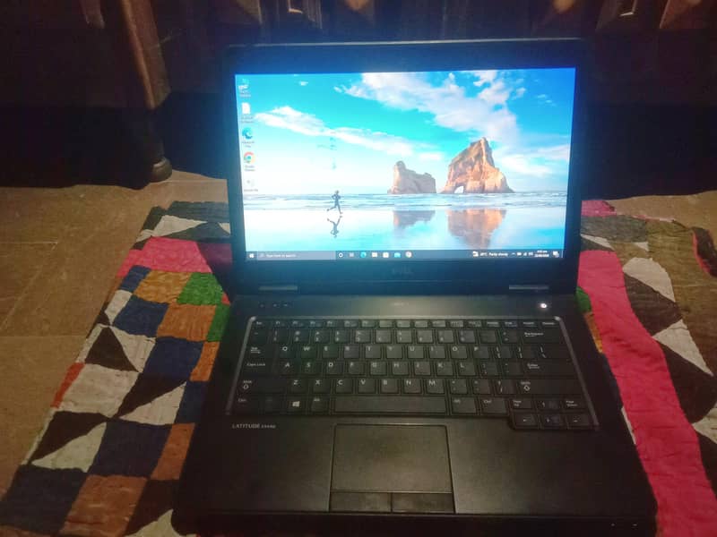 Dell Latitude E5440 0