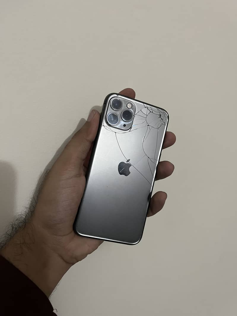 Apple iPhone 11 Pro 1