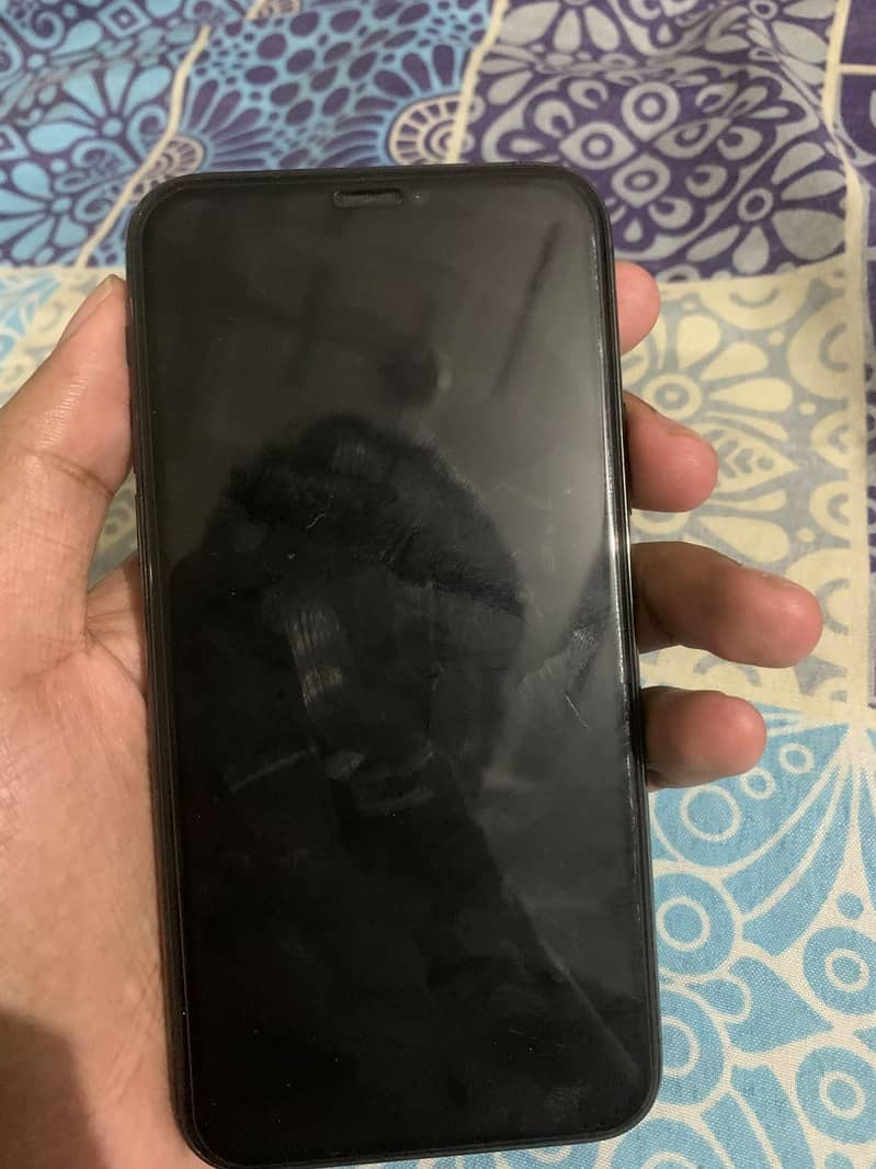 Apple iPhone 11 Pro 1