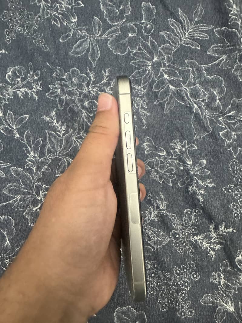 Apple iPhone 15 Pro 5