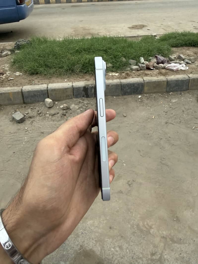 Apple iPhone 15 1