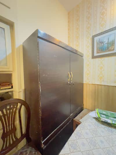Door Wooden Almirah / Wardrobe with Locks & Drawers
