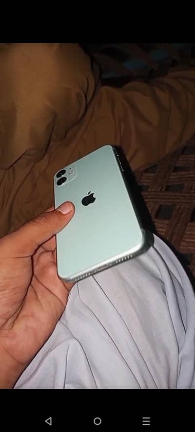 Apple iPhone 11