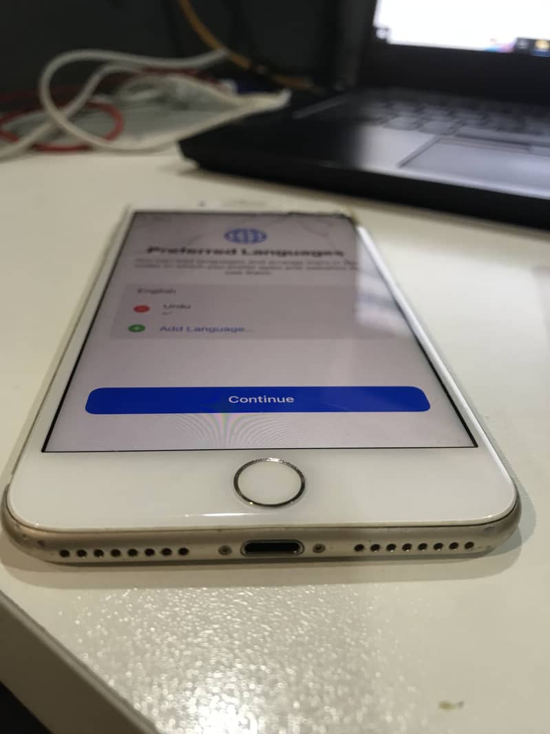 Apple iPhone 7 Plus 0