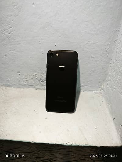 Apple iPhone 7