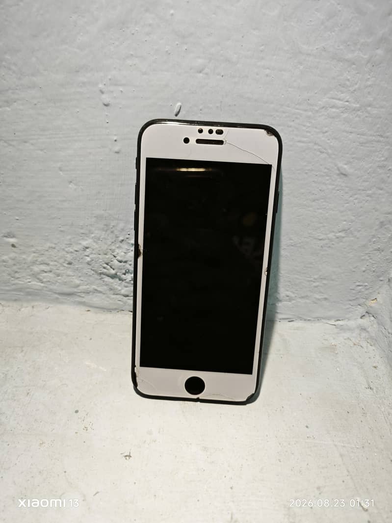 Apple iPhone 7 1