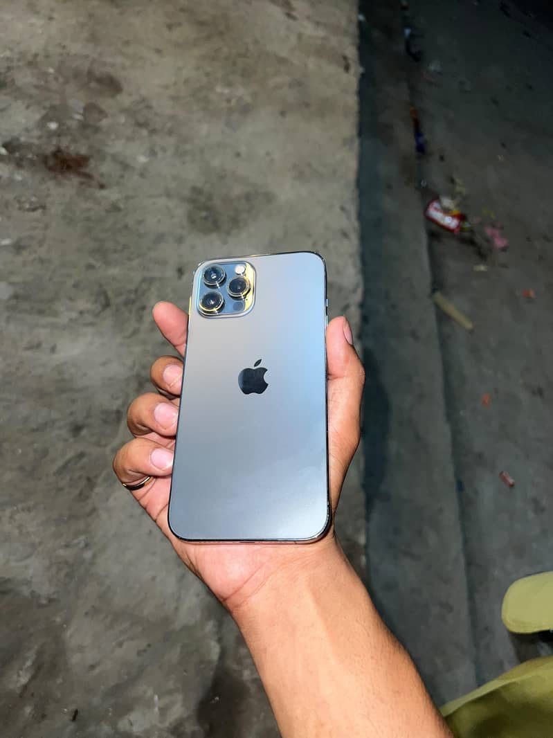 Apple iPhone 12 Pro Max 5