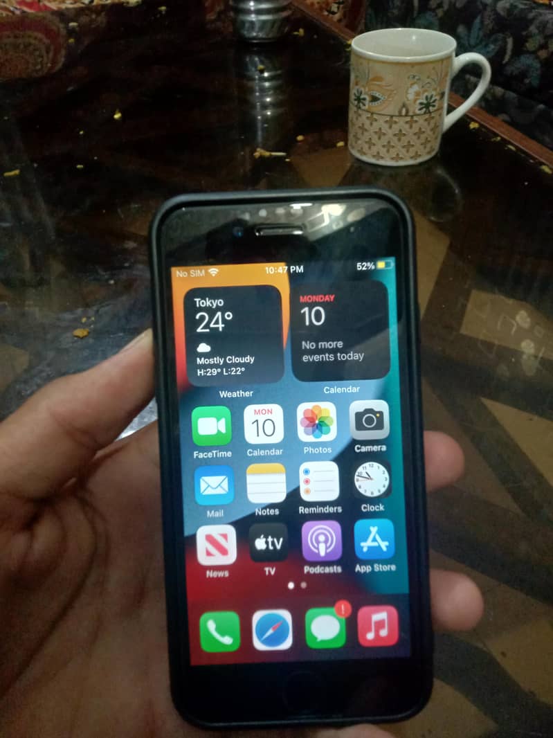 Apple iPhone 6S 1