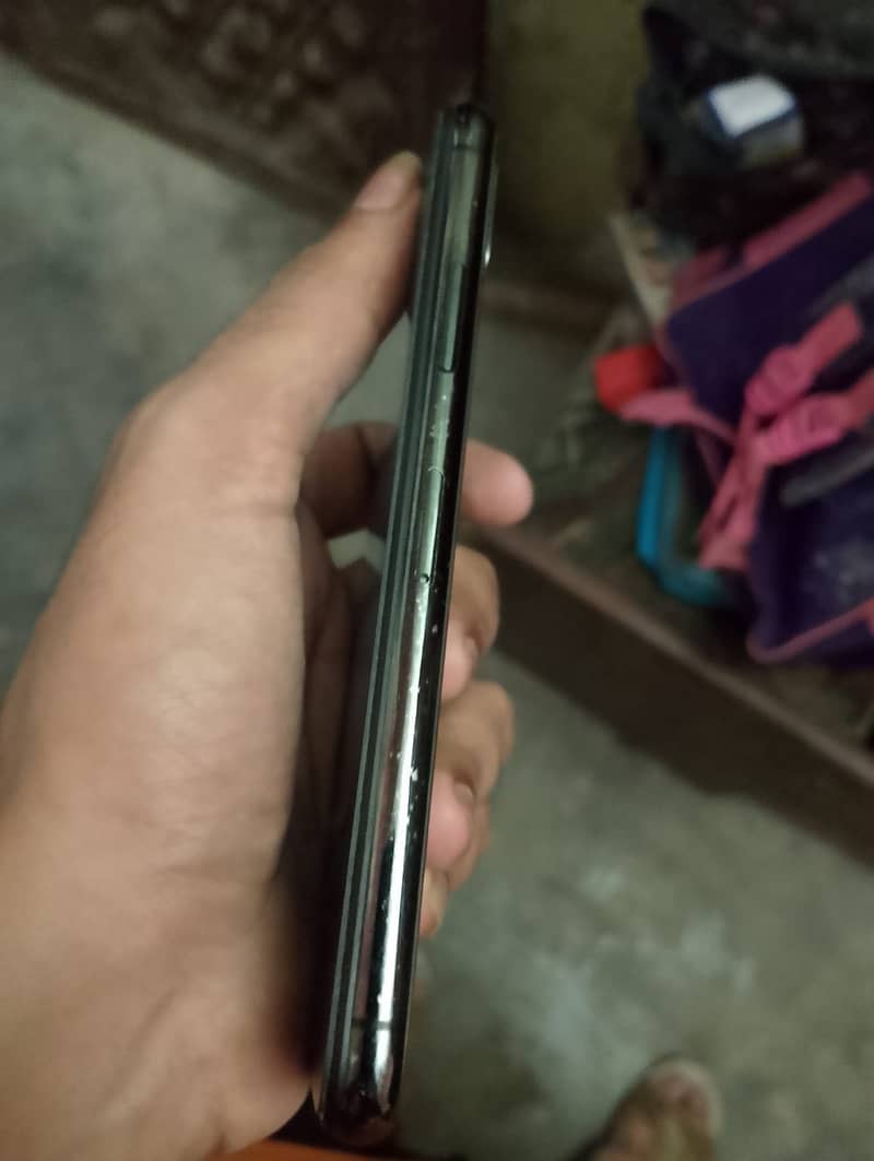 iPhone X 17