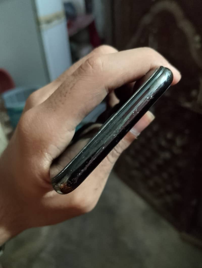 iPhone X 18