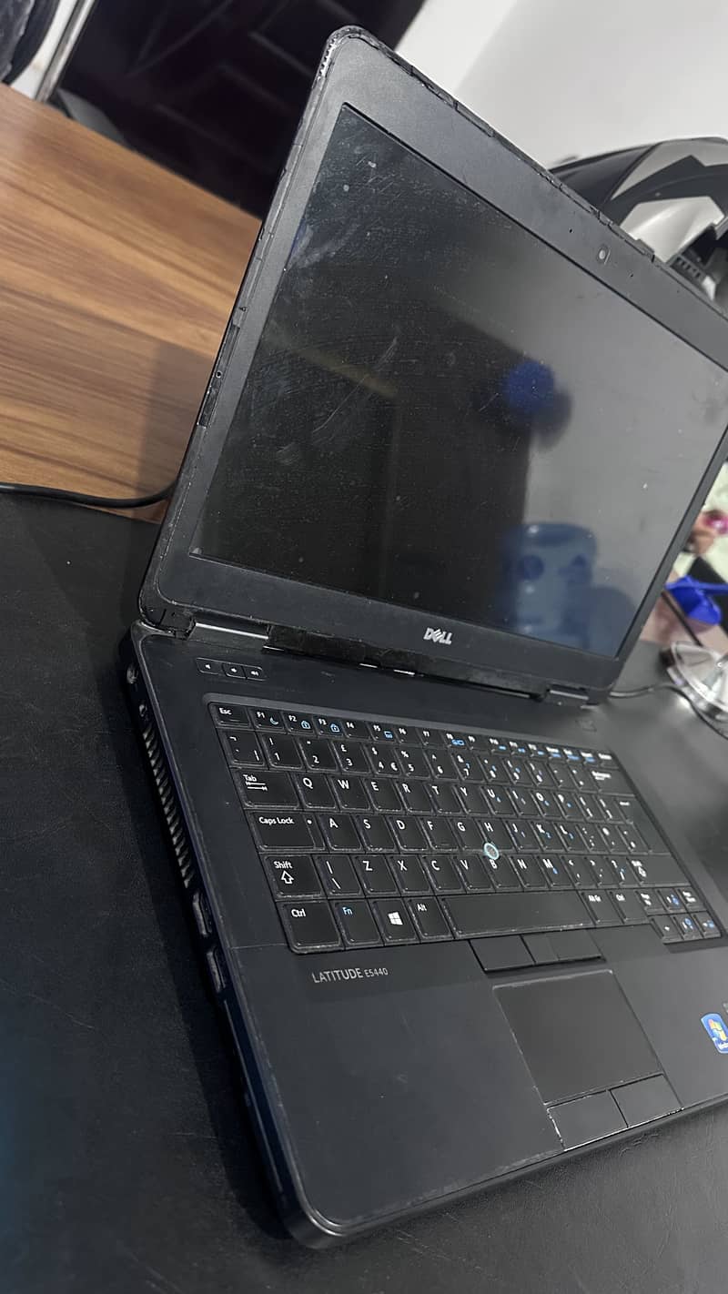Dell Latitude E6440 5