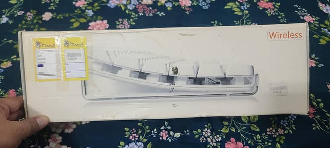 Apple Wireless Keyboard  (M9270B/A) - Sealed vintage rare