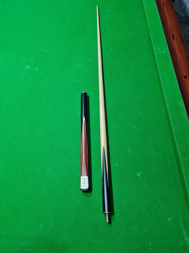 Master snooker cue 0