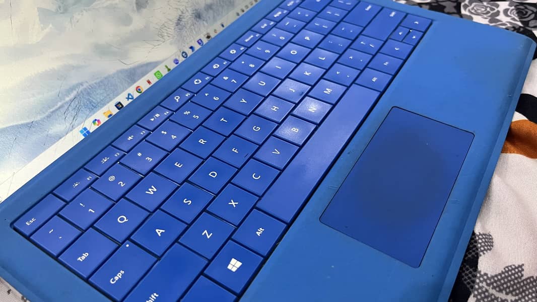 Microsoft Surface Pro 7 Plus 9