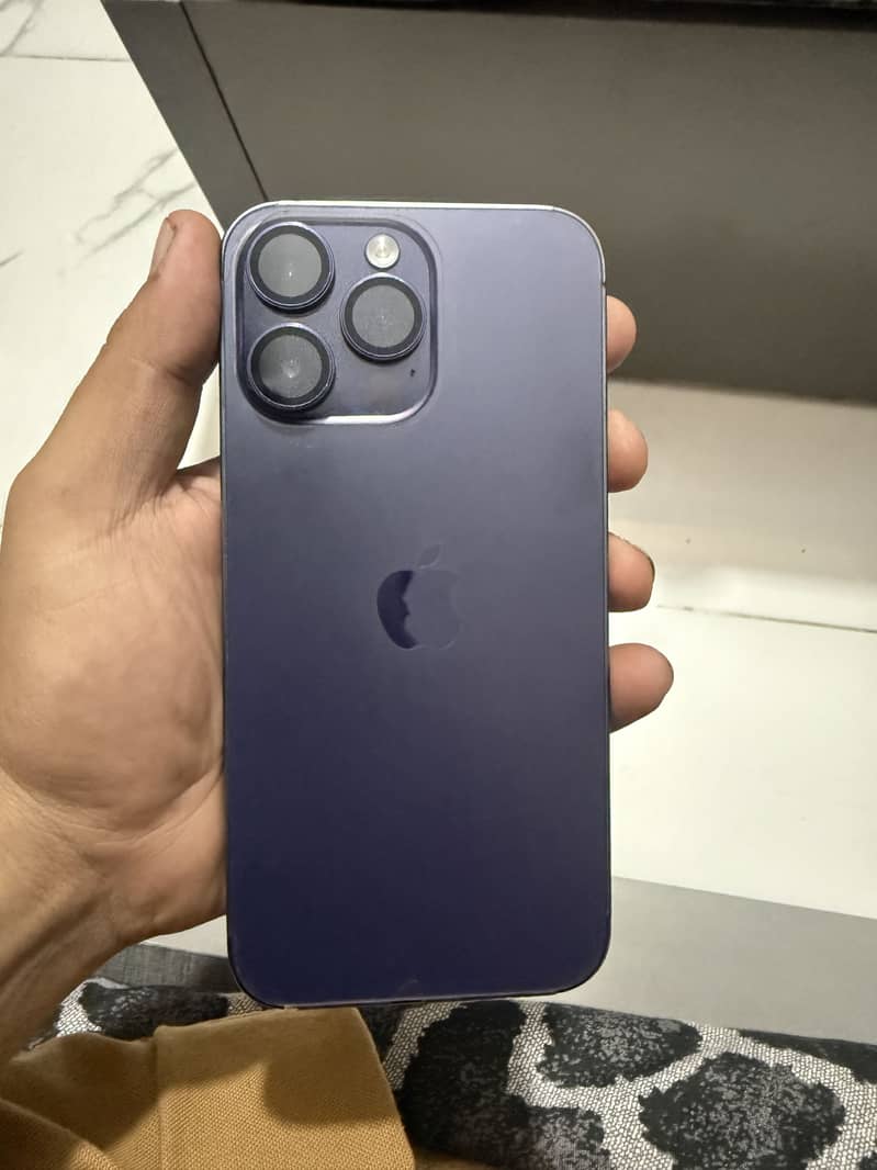 Apple iPhone 14 Pro Max 0