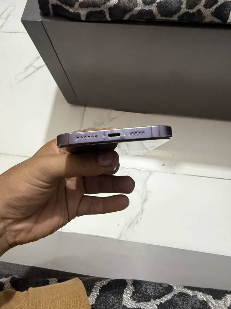 Apple iPhone 14 Pro Max 2