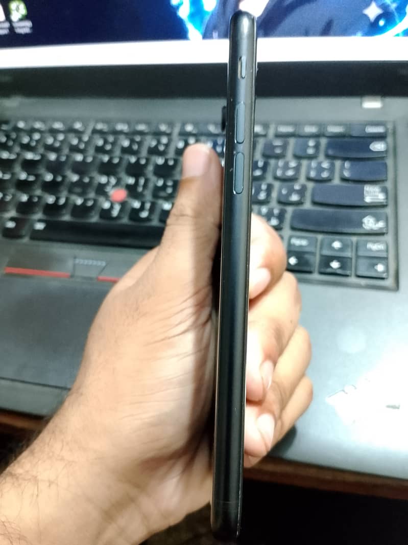 Apple iPhone SE 5