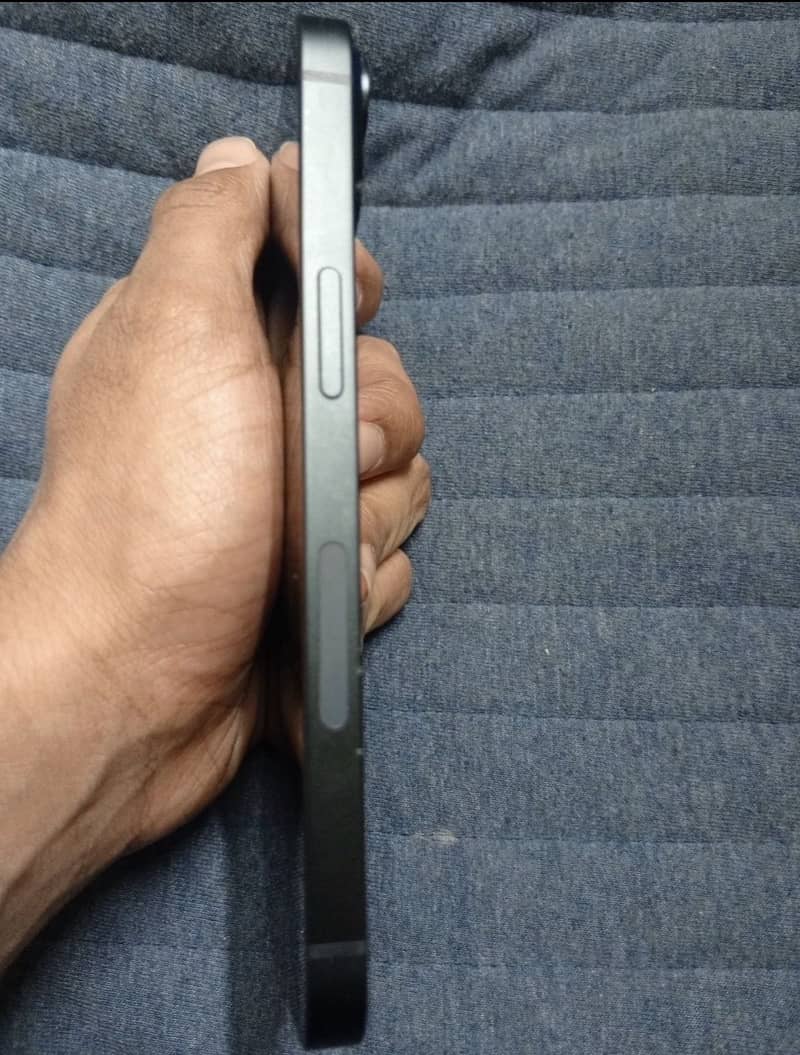 Apple iPhone 14 2