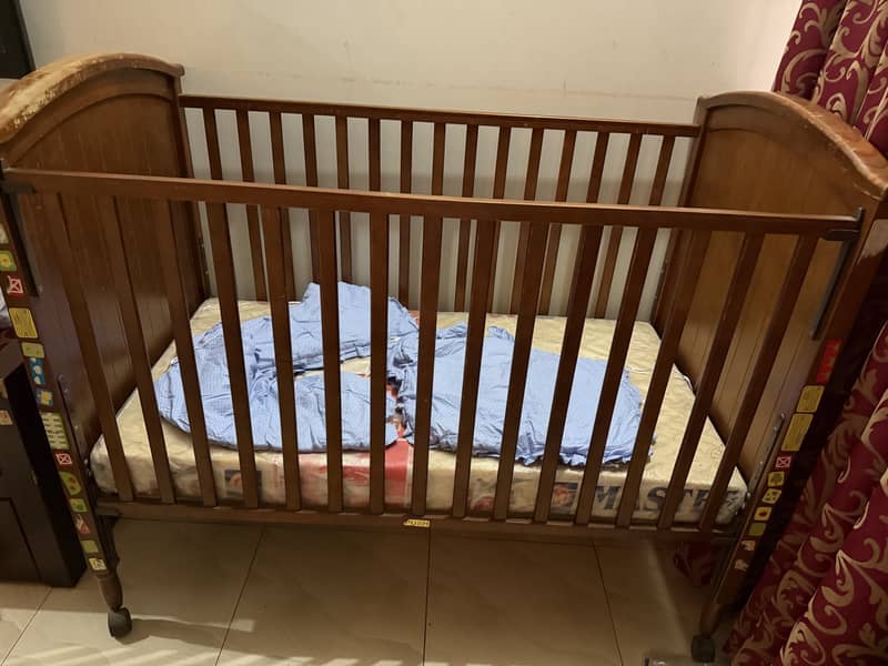 Baby cot 1